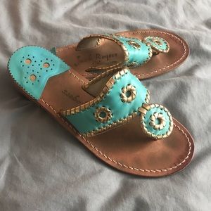 GORGEOUS Tiffany Blue Jack Rogers 😍